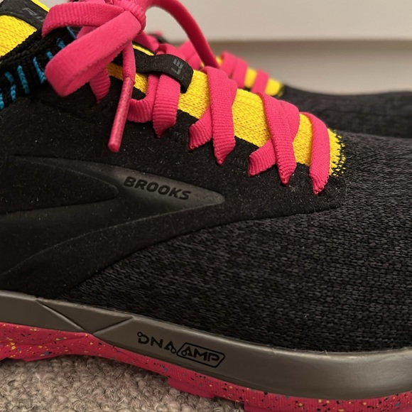 Brooks Ricochet LE W8.5 - Picture 7 of 7